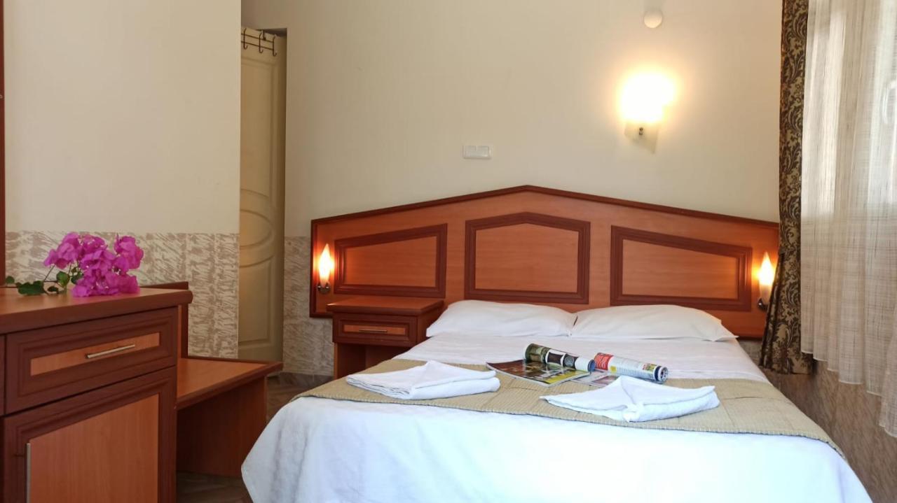 Ideal Pension Fethiye Esterno foto
